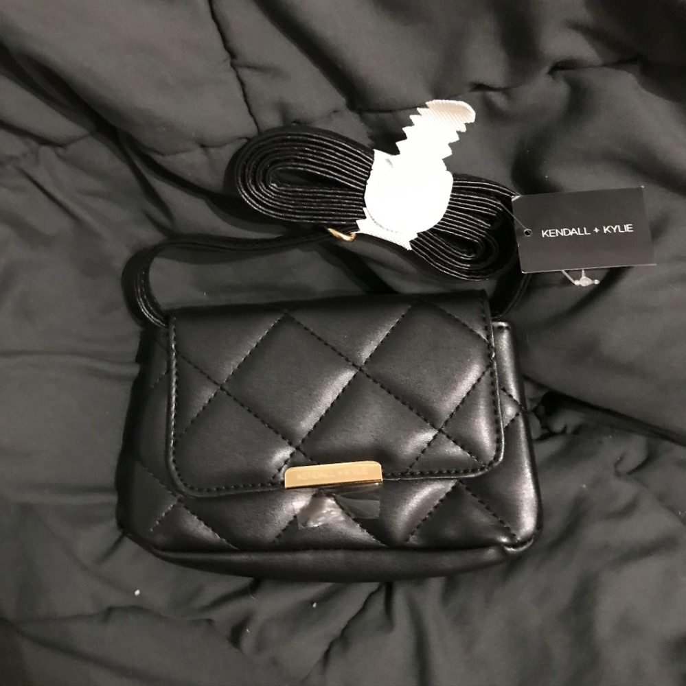 KENDALL N KYLIE CROSSBODY BAG N COIN PURSE